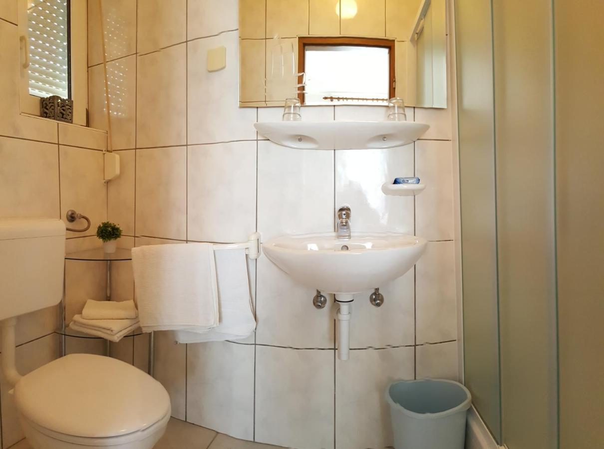 Apartmani Devcic Palit Kültér fotó